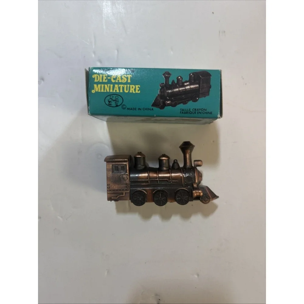 Vintage Bronze Die-Cast Metal Train Engine Sharpener Locomotive /w Box #9611 EUC